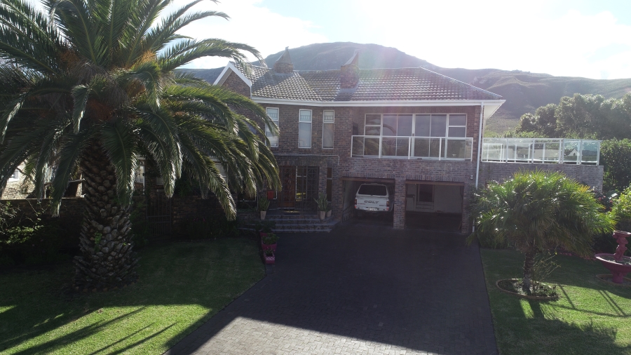 3 Bedroom Property for Sale in Heuningkloof Western Cape